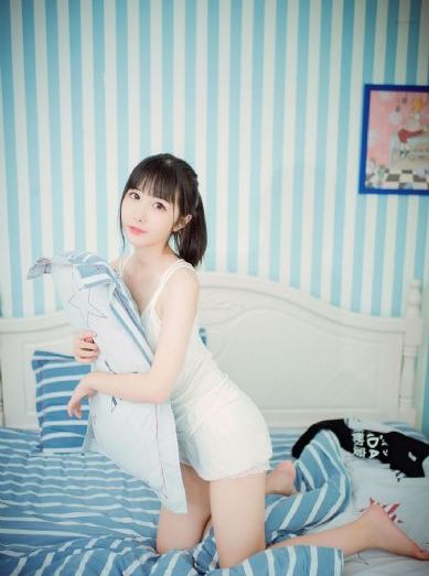 摸丰满大乳奶水在线播放_免费手机观看