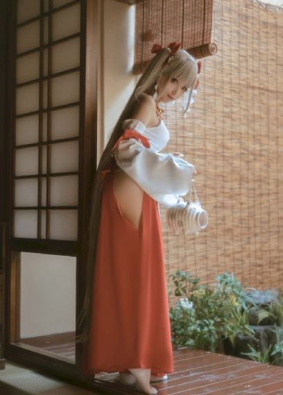 三个男人添一个女人p的视频_HD手机免费观看完整