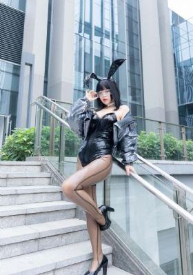 《年轻女教师3_超清电影在线观看