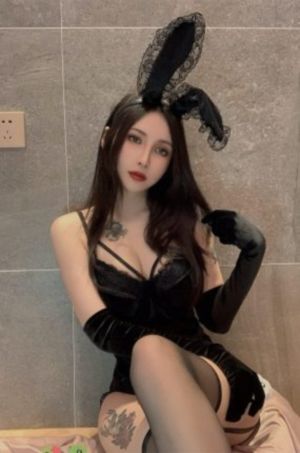 金卡戴珊无删减版在播放_超清完整在线观看