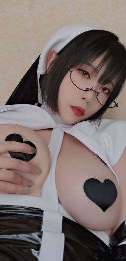 电影年轻的儿媳_1080P全集免费播放